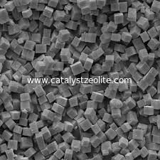 600m2 / g مواد افزودنی نفتی منافذ کوچک SAPO-34 Zeolite